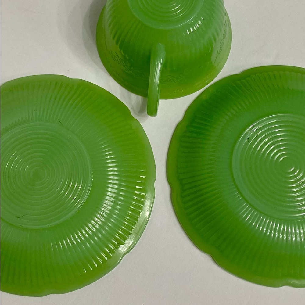 Vtg JADEITE (Jadite)/Anchor Hocking 3pc Set 2 Saucers 1 Cup Green Coffee Tea Set - Picture 3 of 17